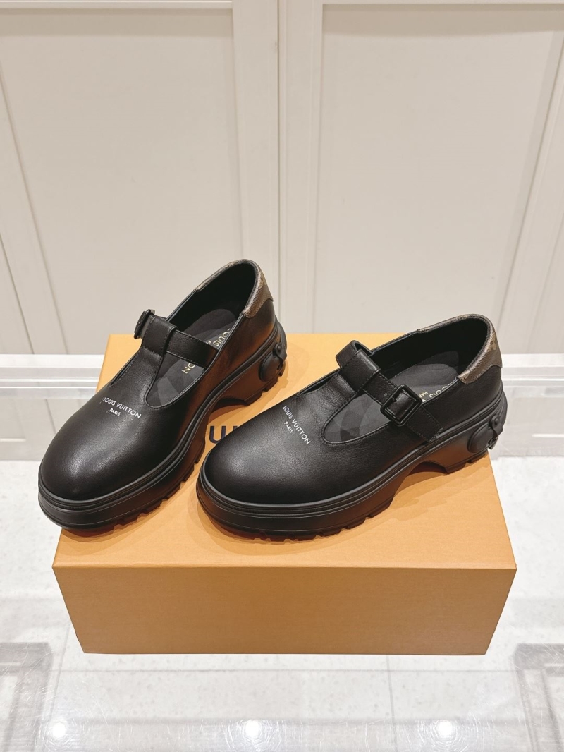 l0vis Vvtt0n loafers